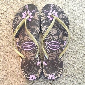 Havaianas Women's Floral Flip Flops - Brown/ Gold/purple Sz 9